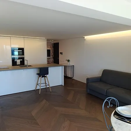 Mont Des Oliviers Apartamento *